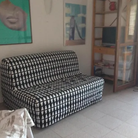 La Ginestra Two-Room Apartment شقة *